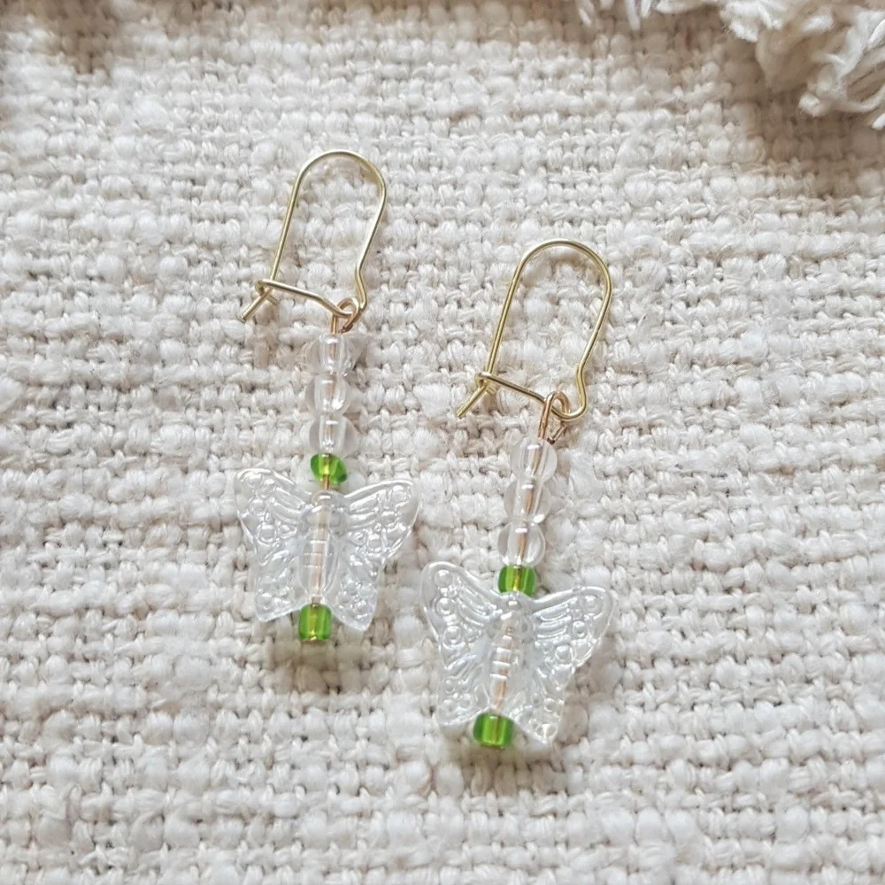 White &  Green glass butterfly green bead drop dangle earrings fairycore girly